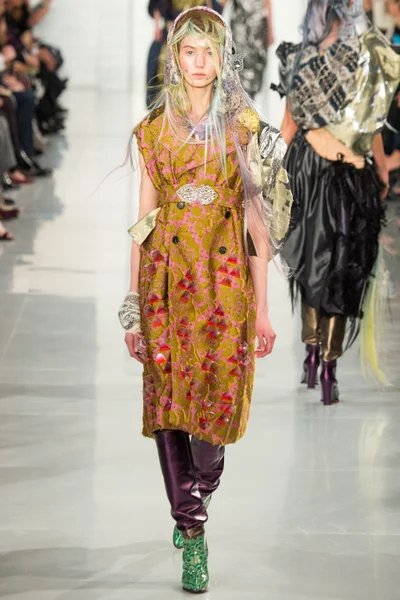 Look 23